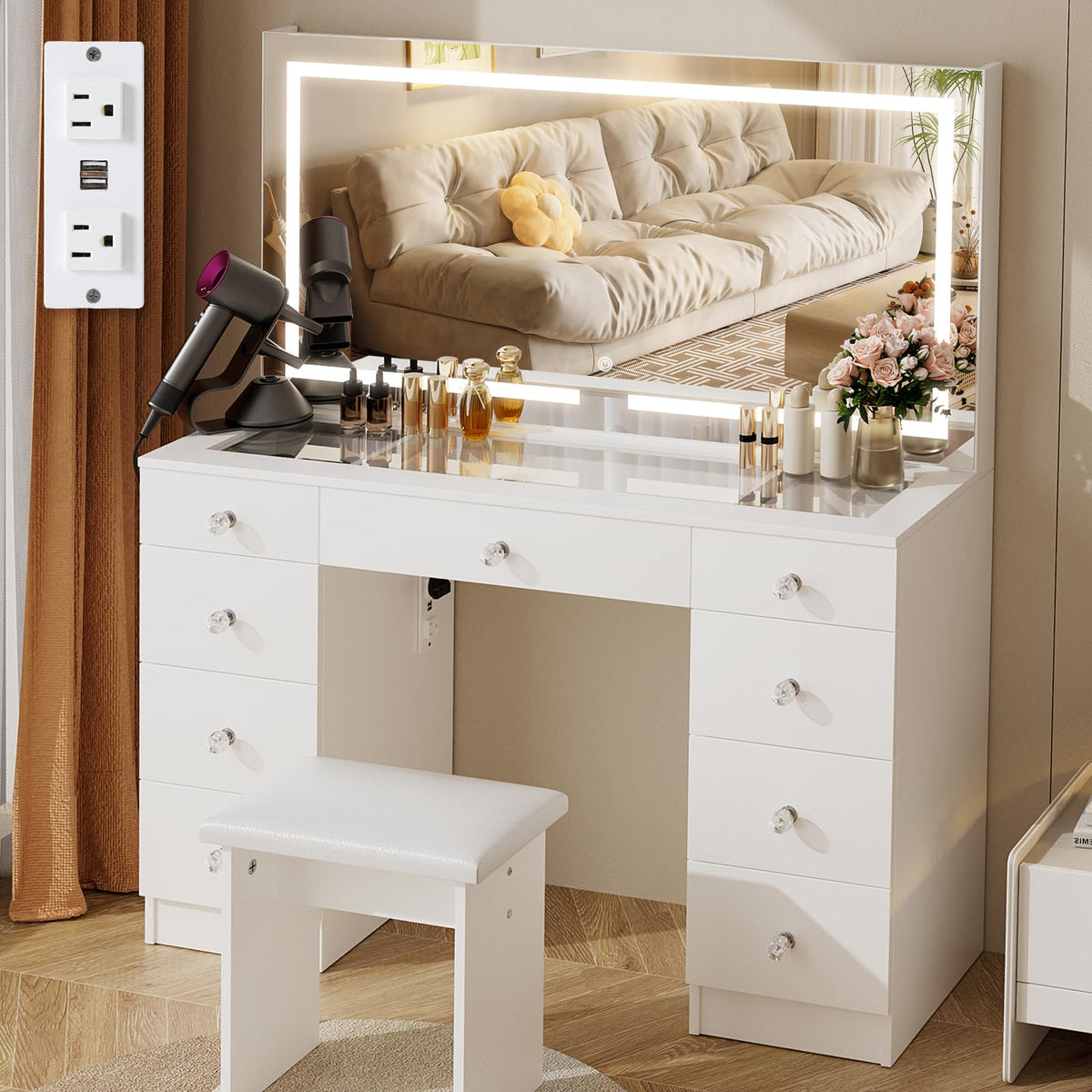 Vanity with Lighted Mirror C40466