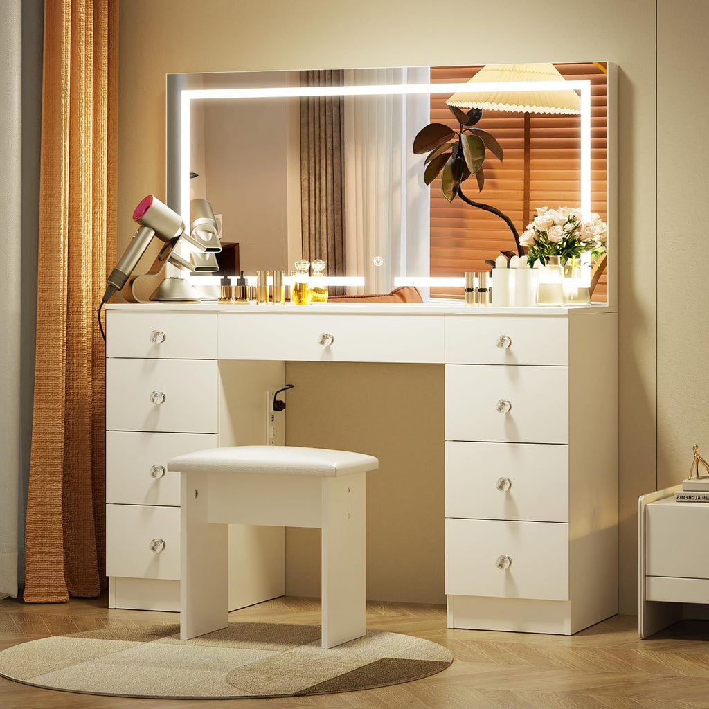 Vanity with Lighted Mirror C40466