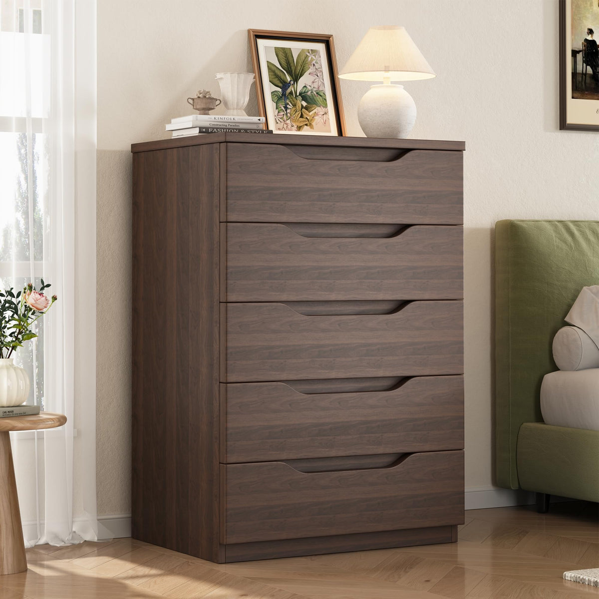 Brown 5 Drawer Dresser P356915